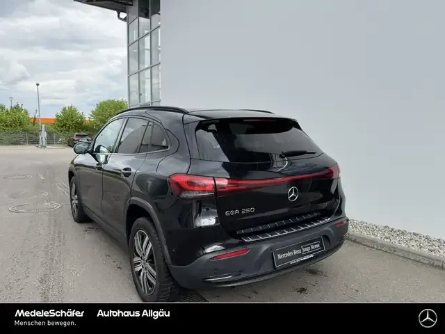 Mercedes-Benz EQA 250