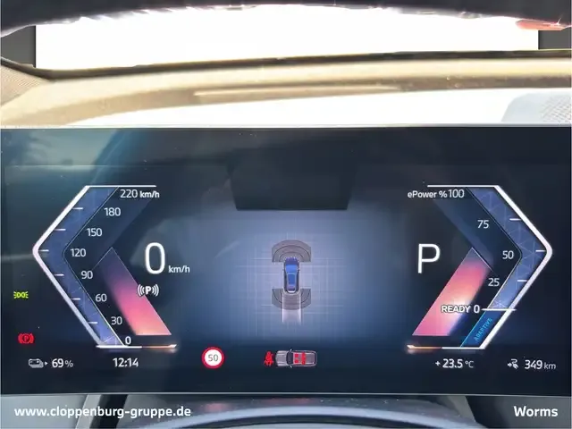 BMW iX