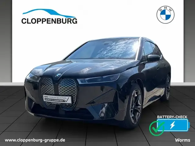 BMW iX