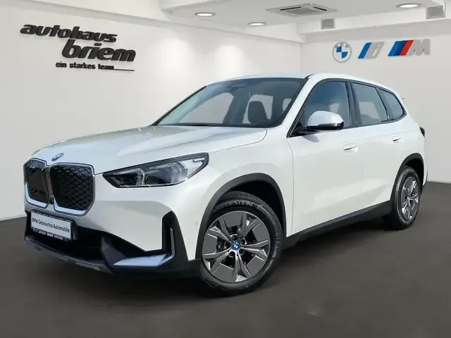 BMW iX1