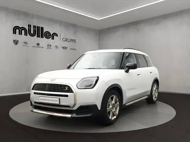 MINI Cooper SE Countryman