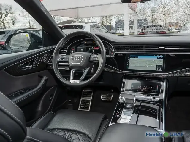 Audi SQ8