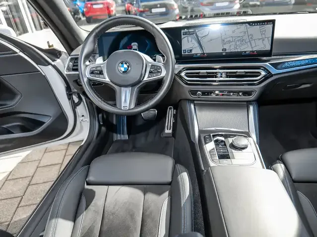BMW 230