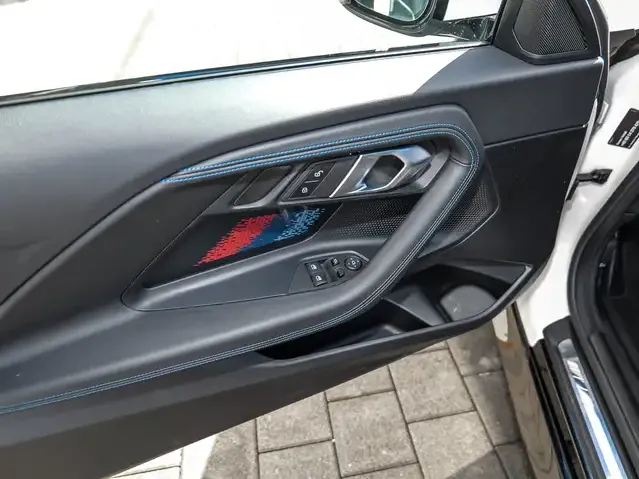 BMW 230