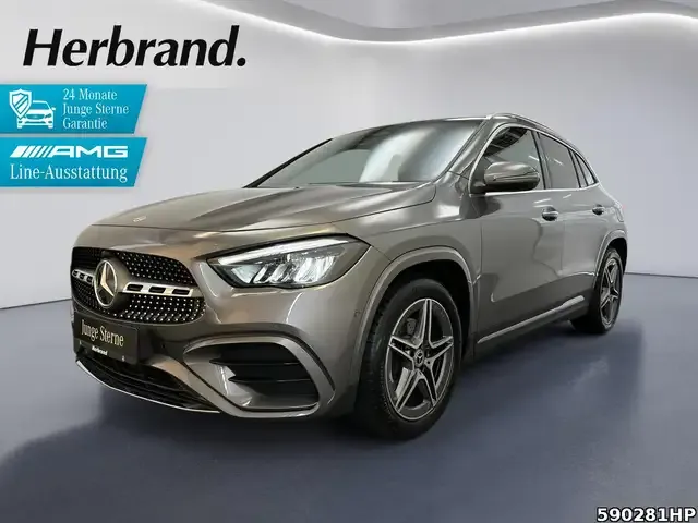Mercedes-Benz GLA 180