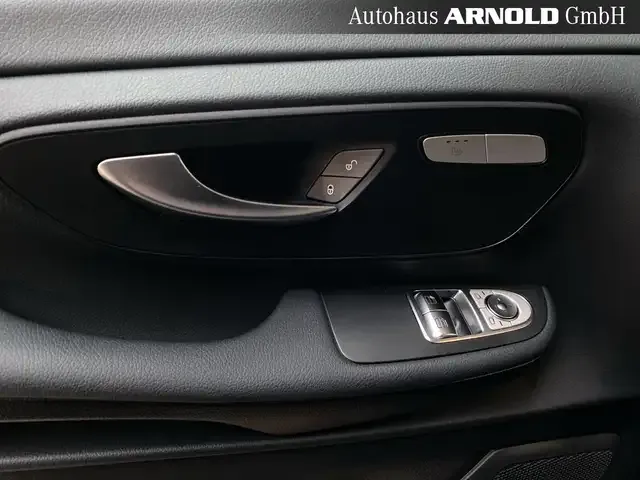 Mercedes-Benz EQV 300