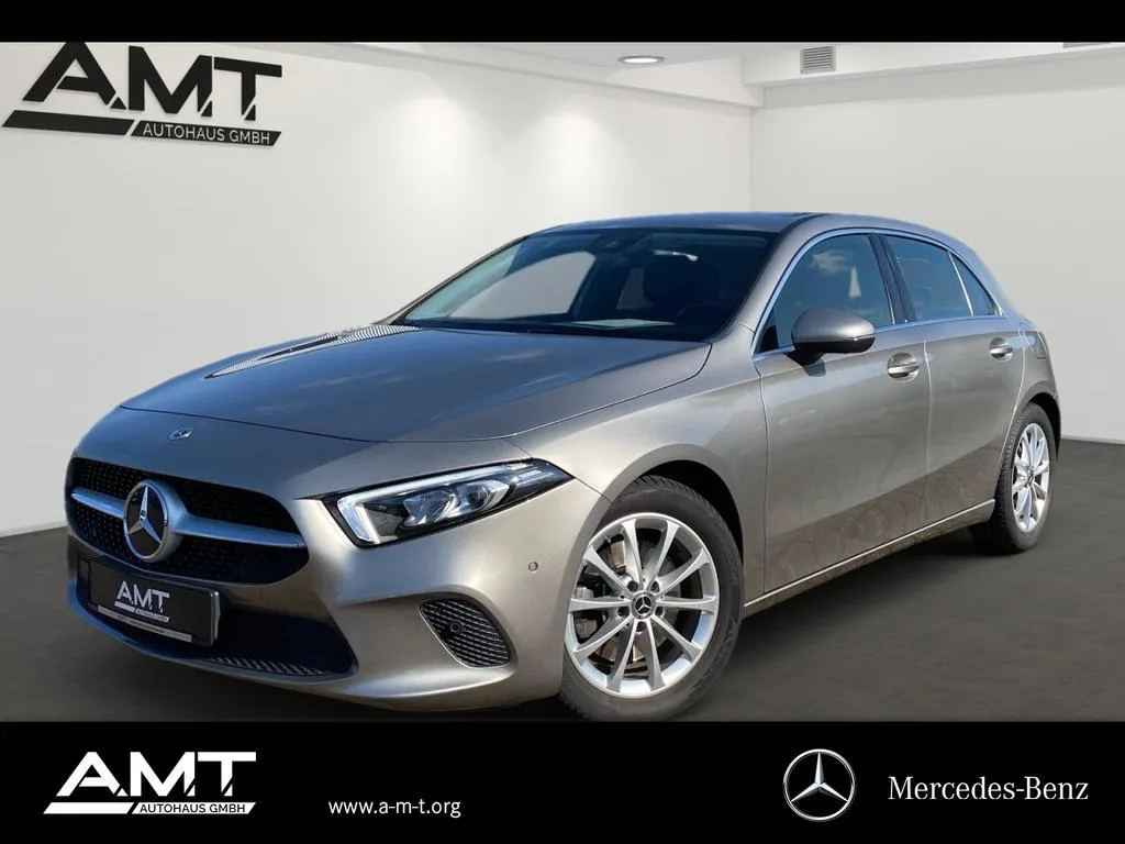Mercedes-Benz A 220
