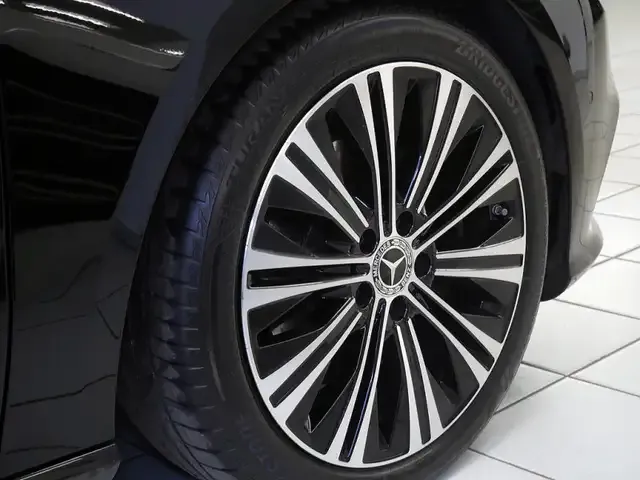 Mercedes-Benz CLA 220