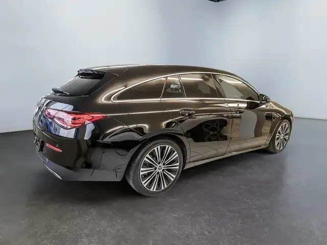 Mercedes-Benz CLA 220