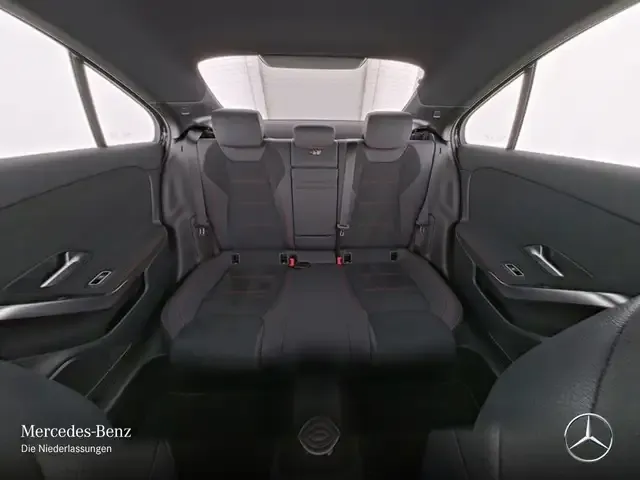 Mercedes-Benz A 220