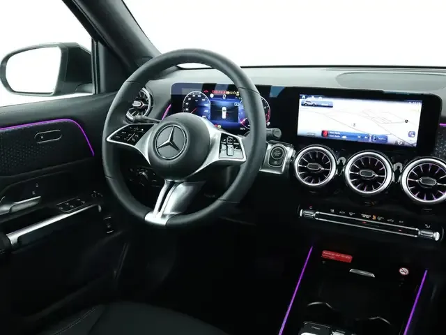 Mercedes-Benz GLB 180