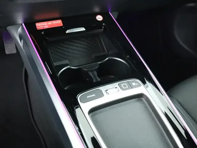 Mercedes-Benz GLB 180