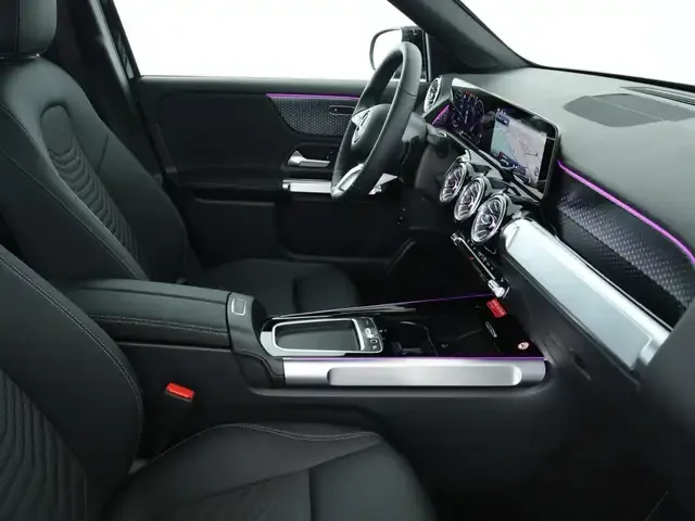 Mercedes-Benz GLB 180