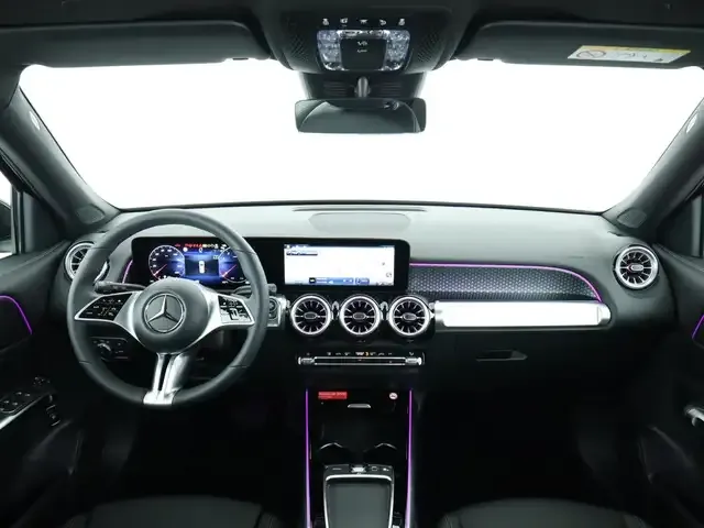 Mercedes-Benz GLB 180