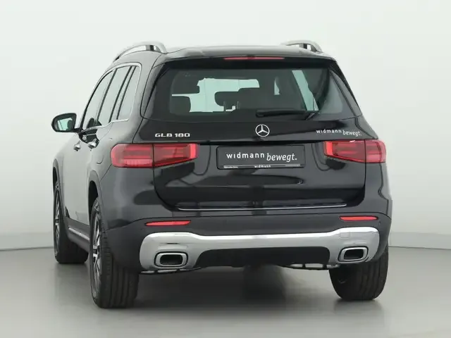 Mercedes-Benz GLB 180