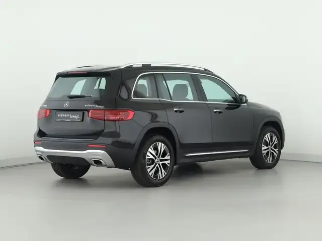Mercedes-Benz GLB 180