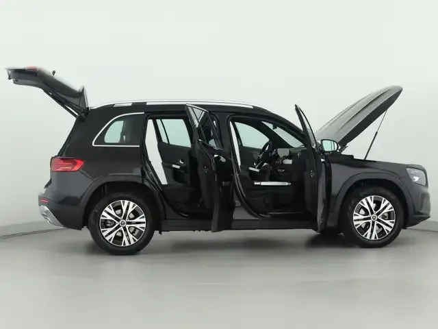 Mercedes-Benz GLB 180
