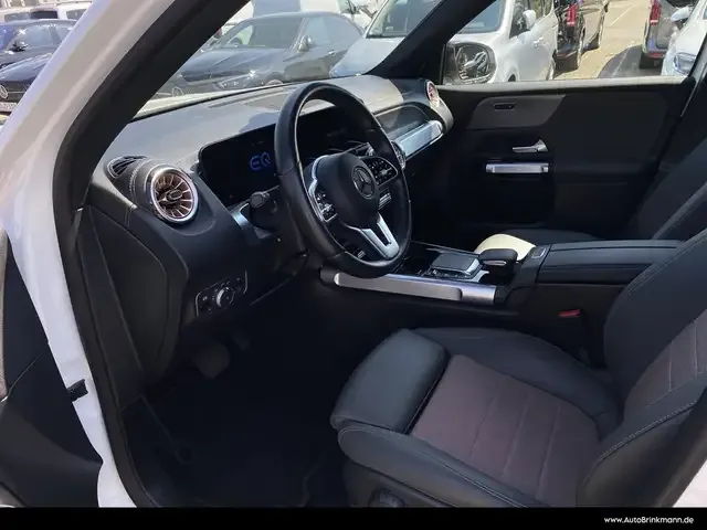 Mercedes-Benz EQB 250