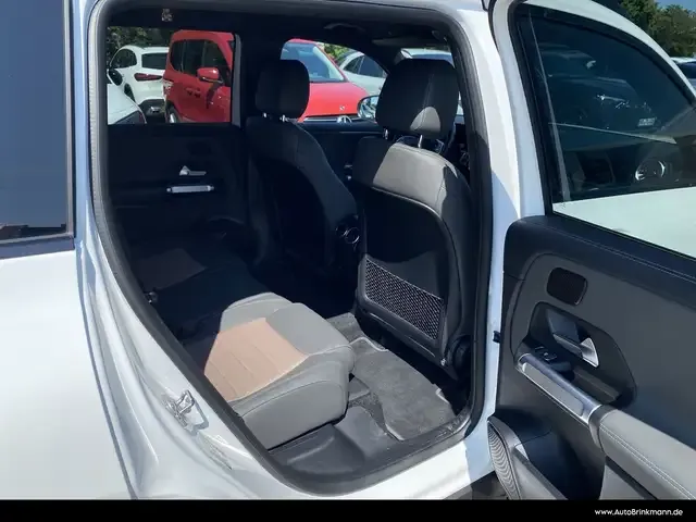 Mercedes-Benz EQB 250