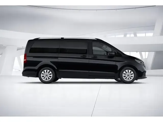 Mercedes-Benz V 220