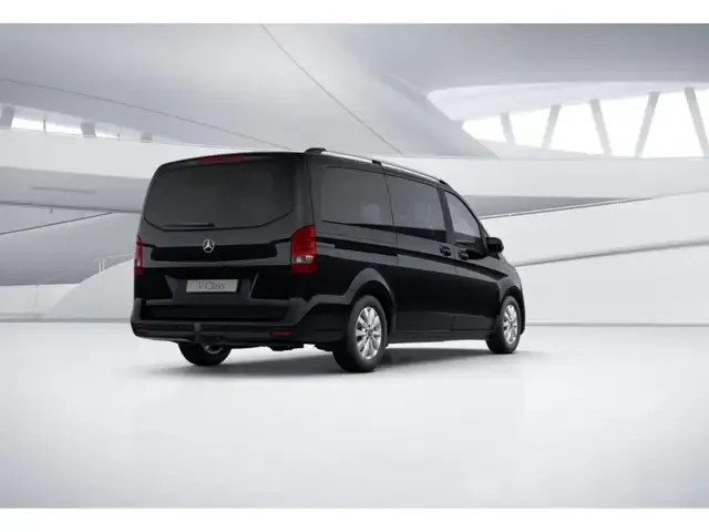 Mercedes-Benz V 220