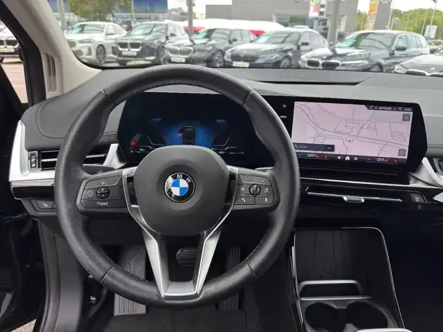 BMW 218