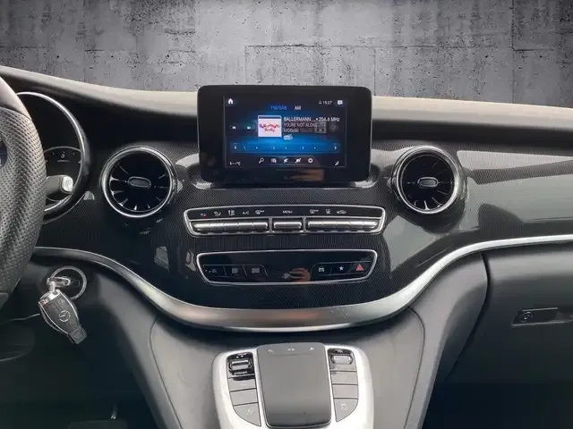 Mercedes-Benz V 250