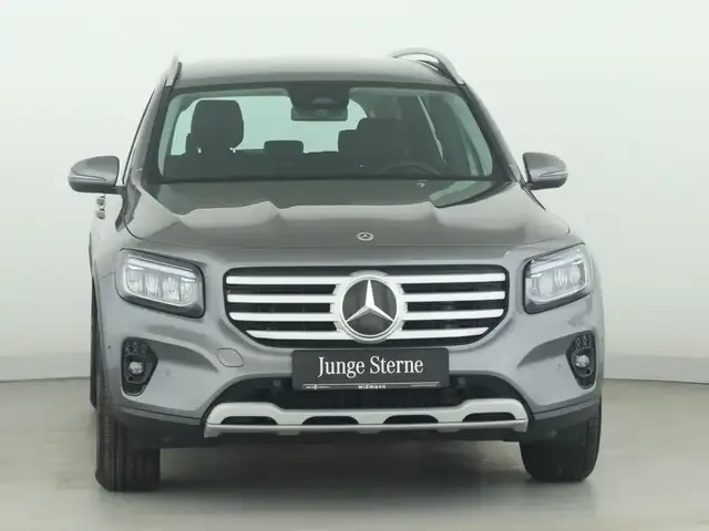 Mercedes-Benz GLB 180