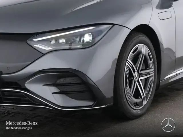 Mercedes-Benz EQE 500