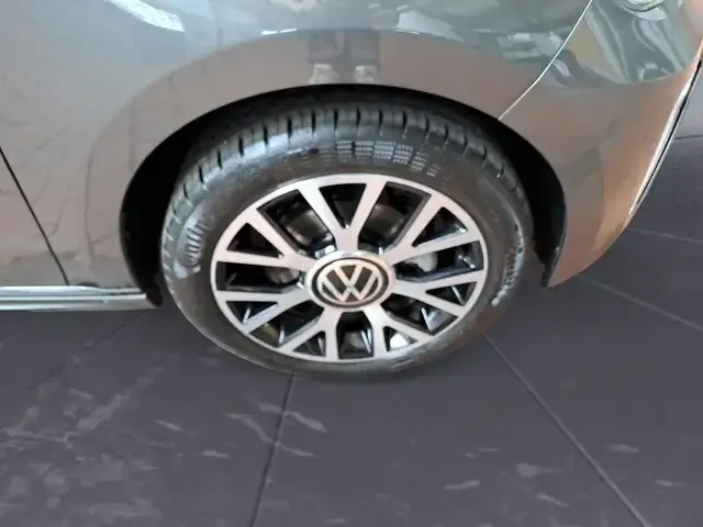 Volkswagen e-up!