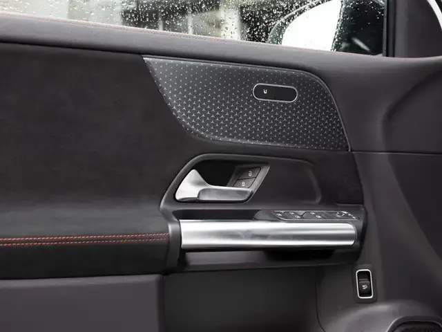 Mercedes-Benz EQA 350