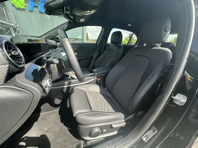 Mercedes-Benz A 220