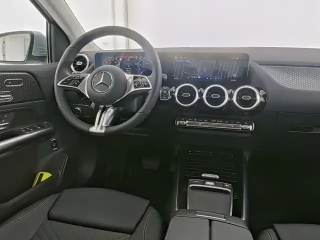 Mercedes-Benz B 220