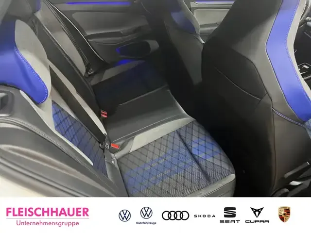 Volkswagen Golf R