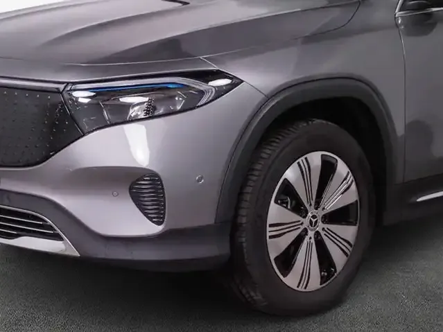 Mercedes-Benz EQB 300