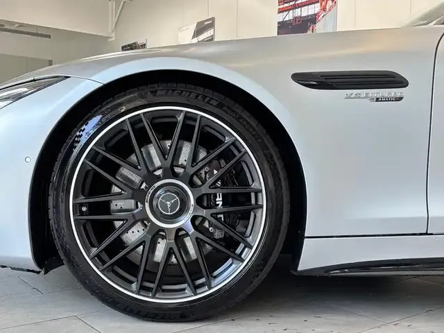Mercedes-Benz SL 63 AMG