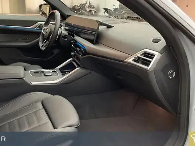 BMW 440