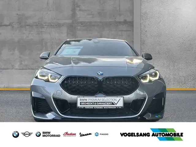 BMW 235