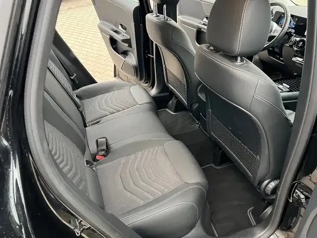 Mercedes-Benz GLA 180