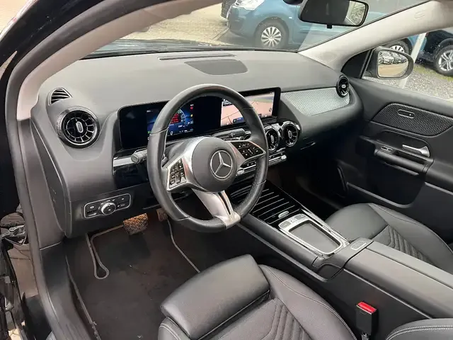 Mercedes-Benz GLA 180