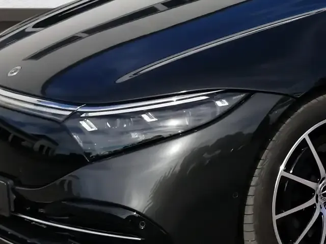 Mercedes-Benz EQS