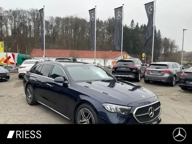 Mercedes-Benz E 220