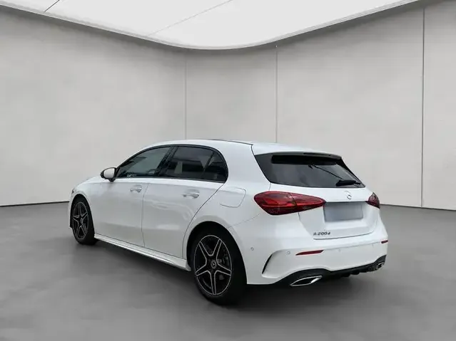 Mercedes-Benz A 200