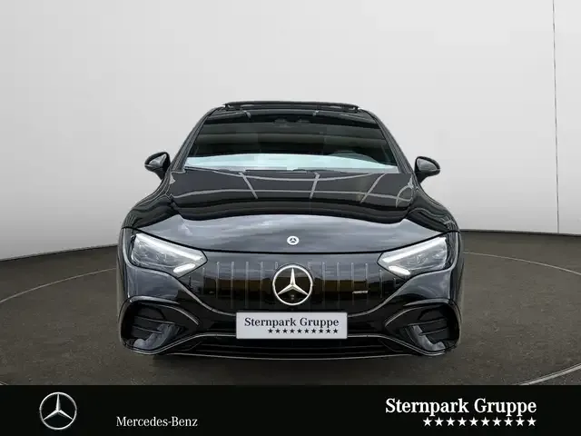 Mercedes-Benz EQE 43