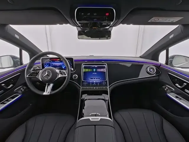 Mercedes-Benz EQE 300