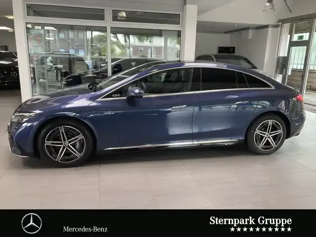 Mercedes-Benz EQE 300