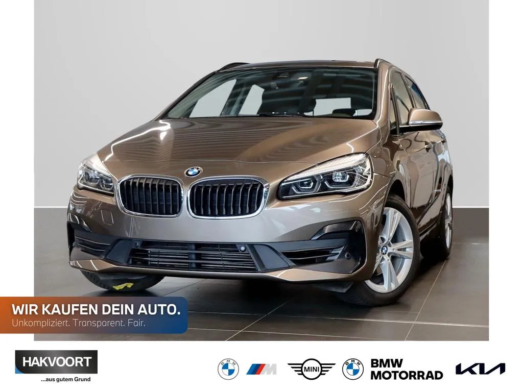 BMW 218
