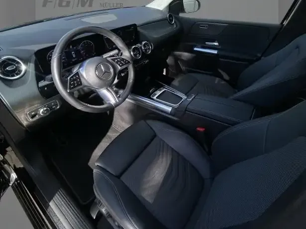 Mercedes-Benz B 220