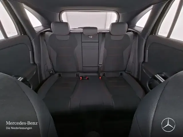 Mercedes-Benz EQA 300