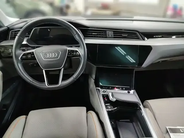 Audi e-tron